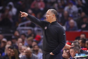 Tyronn Lue: Đội bóng hơi lỏng lẻo về mặt tinh thần và chúng tôi cần tiếp tục tiến bộ hơn