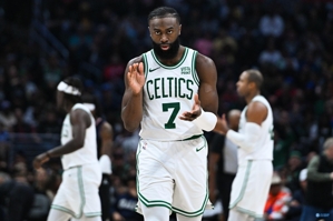 Ngày mai Celtics sẽ thi đấu với Grizzlies. Jaylen Brown bị nghi ngờ và Kornet có thể sẽ thi đấu.