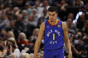 Con trỏ ba điểm + mẹo quyết định chiến thắng! Michael Porter Jr. ghi được 19 điểm và 8 rebound khi bắn 8/14.