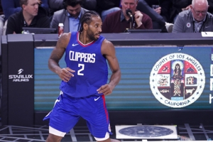 giống như? Artest: Tôi muốn trở thành một tuyển thủ như Kawhi. Sự nghiệp của tôi có thể giống như anh ấy.