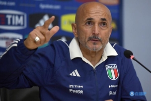 Spalletti: Thật vô nghĩa khi nói về đội hình và chiến thuật khi bạn mắc sai lầm và bị mất điểm + sai lầm và bàn thắng.