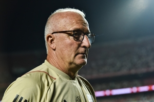 Dorival: Chuyện xảy ra với Vinicius thật đáng tiếc, những người có định kiến ​​chủng tộc chỉ là thiểu số